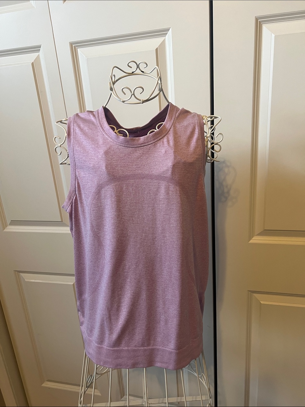 Lululemon Sleeveless Heathered Mauve Women’s Tank Top